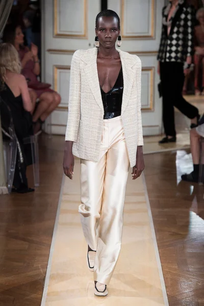 Look 2